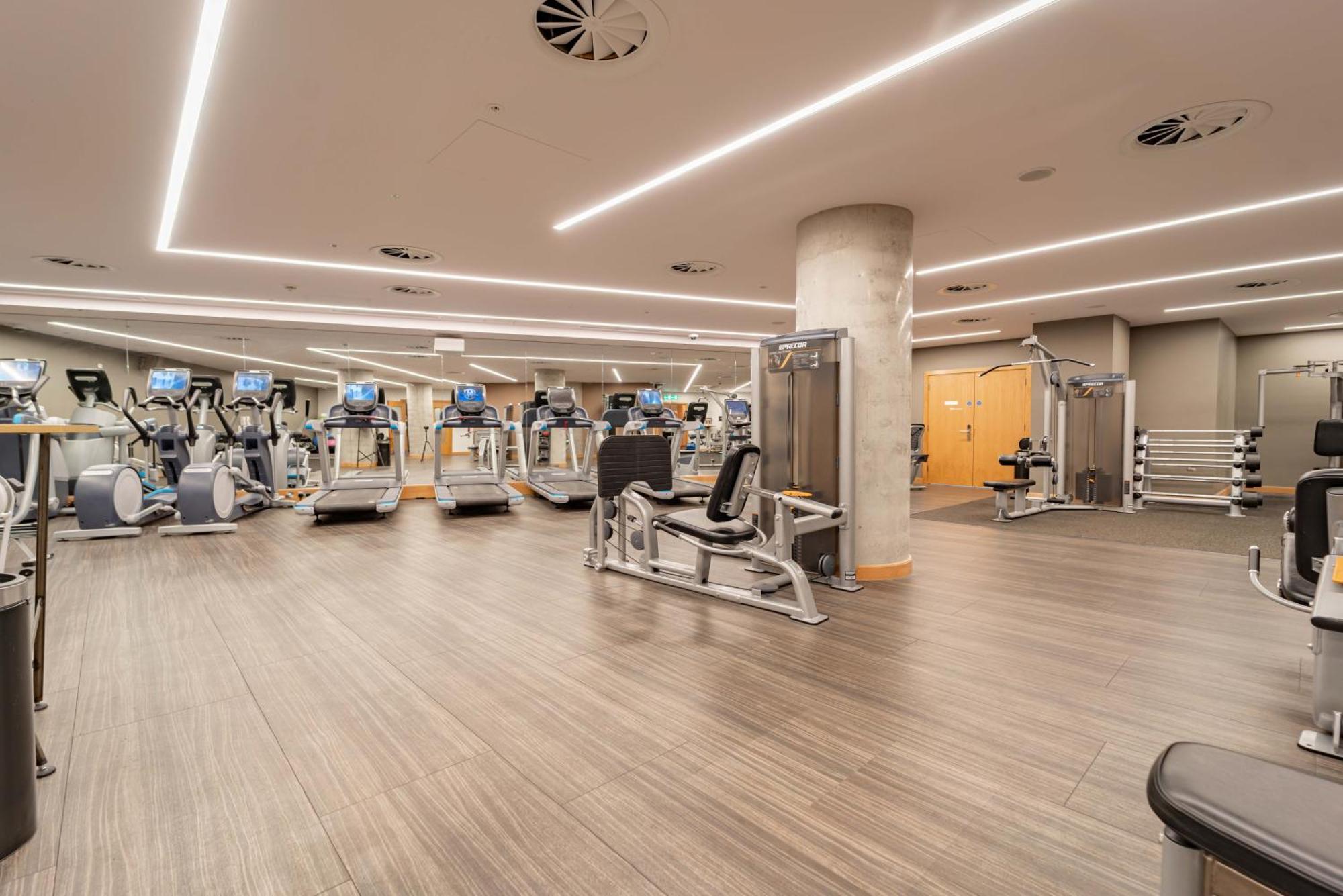 Stylish And Comfortable Canary Wharf Apartment Perfect For Long Stays Лондон Экстерьер фото