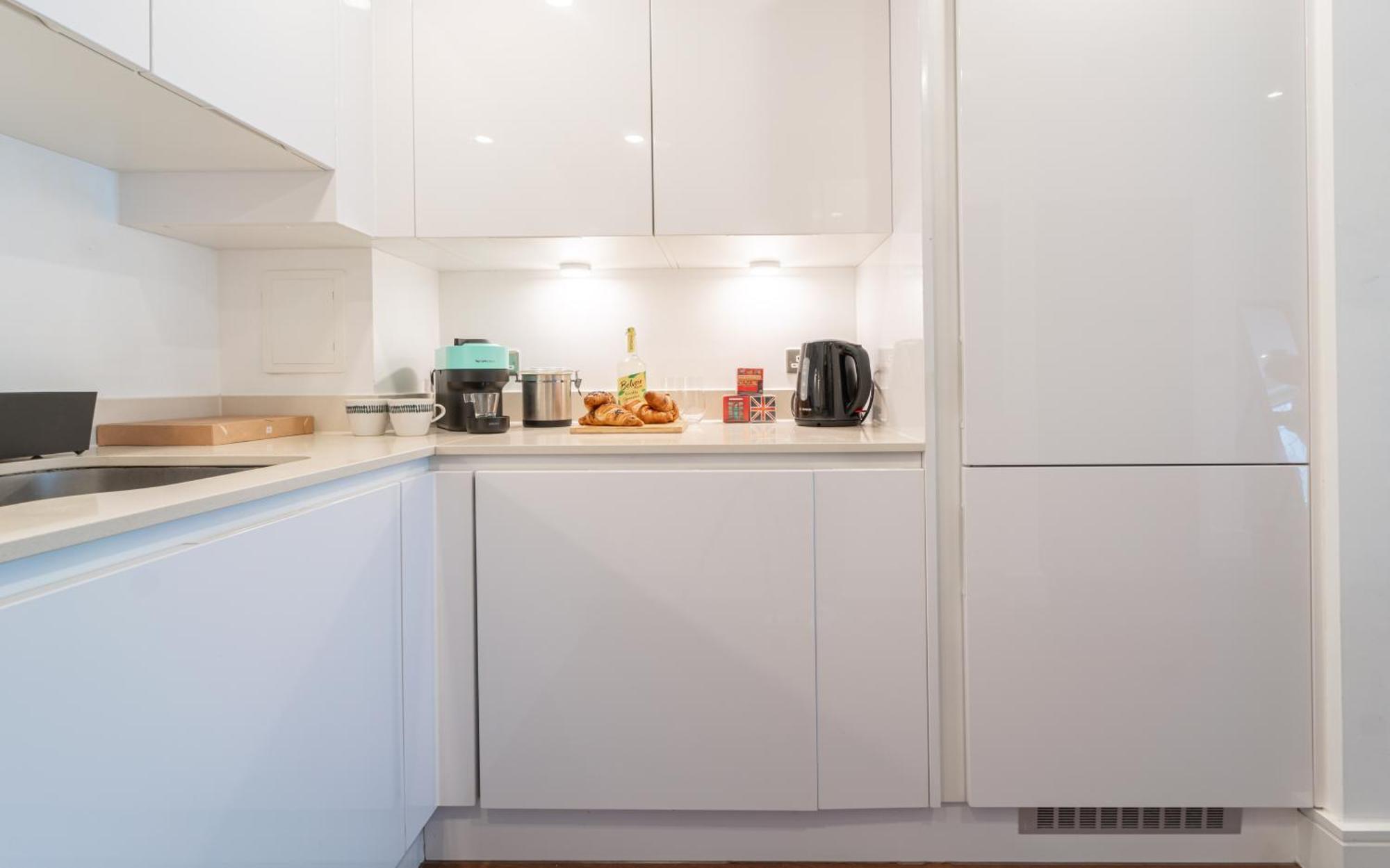 Stylish And Comfortable Canary Wharf Apartment Perfect For Long Stays Лондон Экстерьер фото
